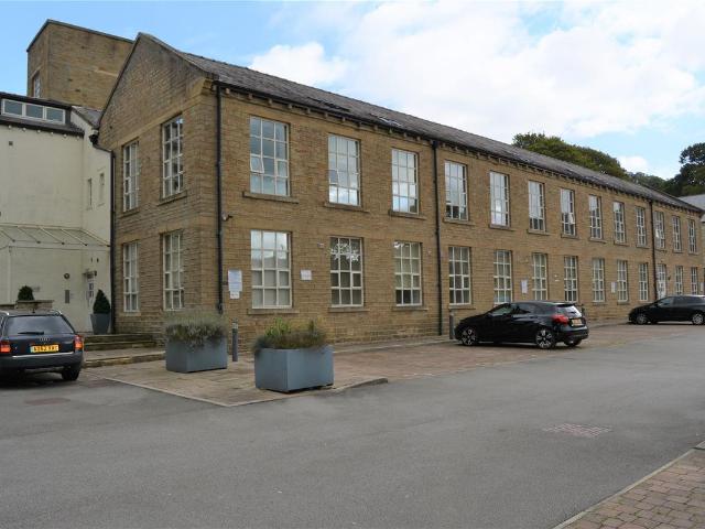 Apartment for rent in Highburton, West Yorkshire