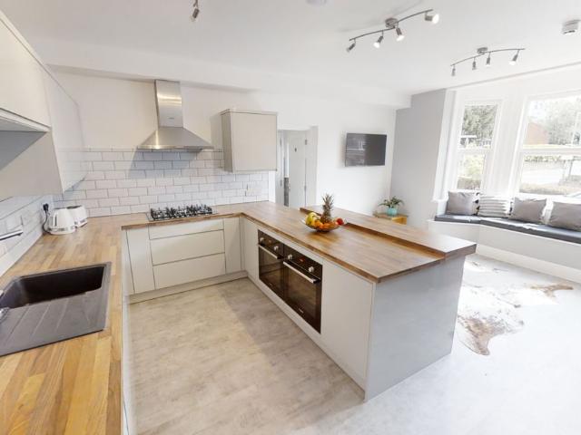 Room for rent in Yeovil, Somerset