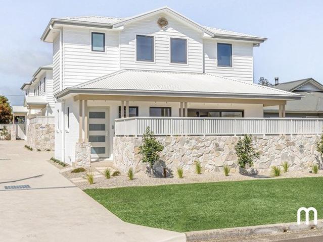 Townhouse for sale in Oak Flats Dc, New South Wales
