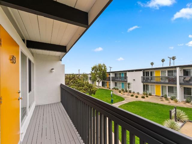 Apartment for rent in Costa Mesa, California