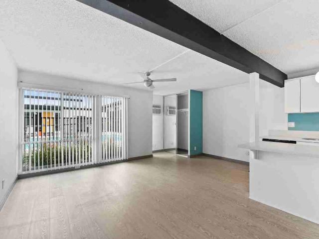 Apartment for rent in Costa Mesa, California