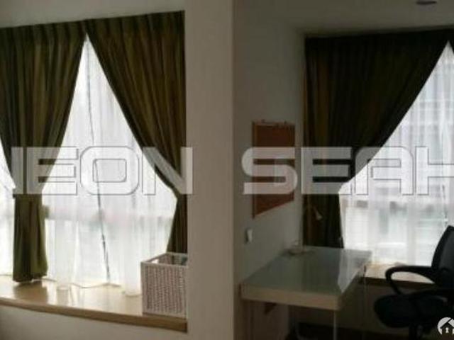 Apartment for sale in Newton