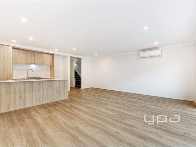 Townhouse for rent in South Morang, Melbourne