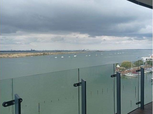 Apartment for rent in Brompton, Gillingham