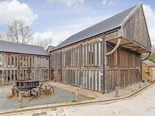 House for sale in Froggatt, East Midlands