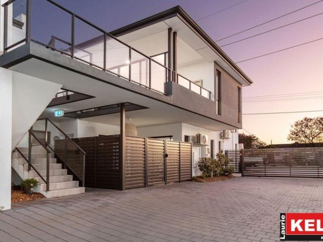 Apartment for sale in Cloverdale, Western Australia