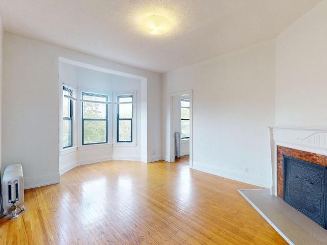 Apartment for rent in Chicago Park, Illinois