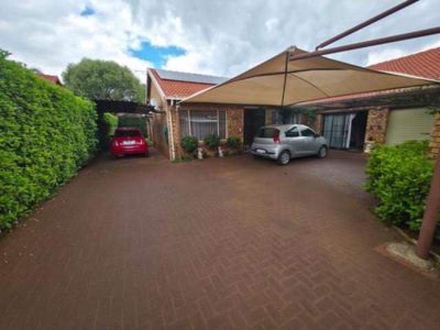 House for sale in Waterkloof, Gauteng