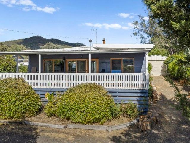 House for sale in Goughs Bay, Victoria