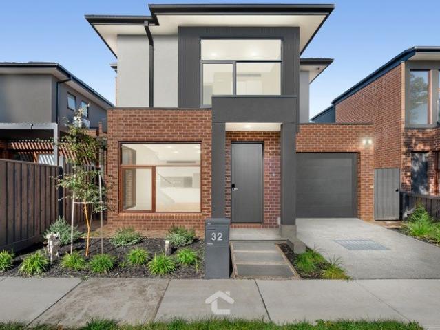 Townhouse for sale in Camerons Creek, Victoria