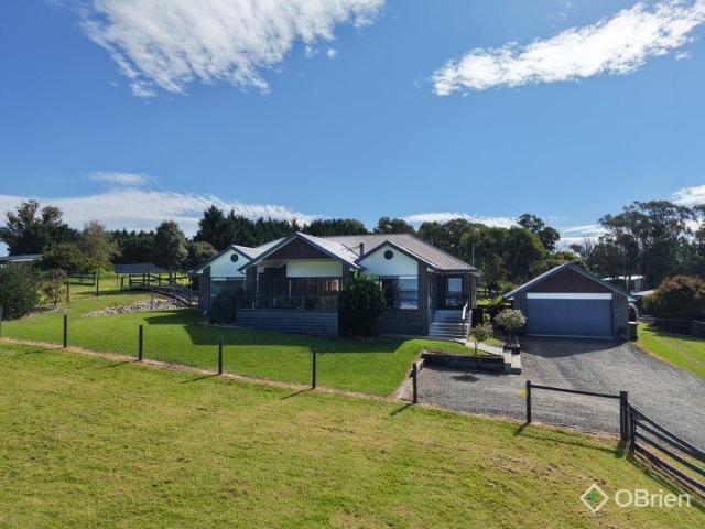 House for sale in Granite Rock, Victoria