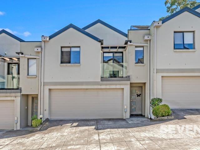 Townhouse for rent in Sydney, New South Wales