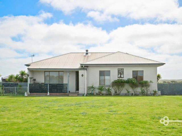 House for sale in Eight Mile Creek, South Australia