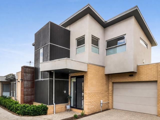 Townhouse for sale in Camerons Creek, Victoria