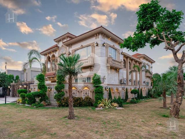House for sale in لاہور, لاہور ڈویژن