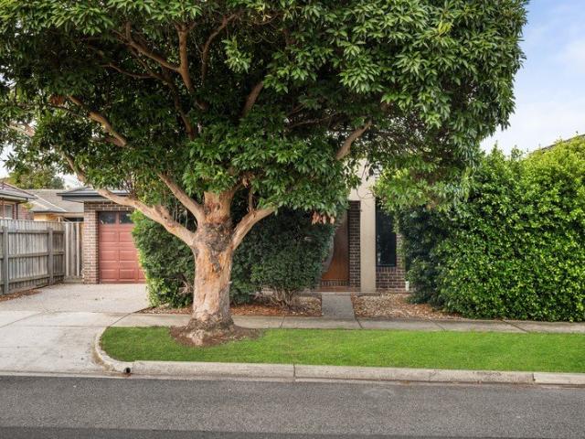 Apartment for sale in Camerons Creek, Victoria