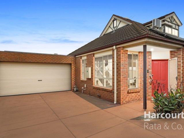 Townhouse for sale in Camerons Creek, Victoria