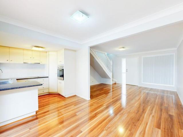 Townhouse for rent in Toombul, Queensland