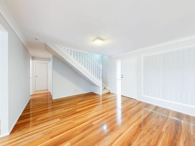 Townhouse for rent in Toombul, Queensland