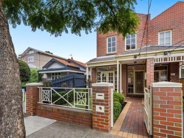 Townhouse for sale in Camerons Creek, Victoria