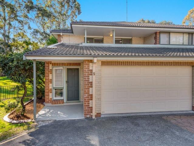 Townhouse for sale in Sydney, New South Wales
