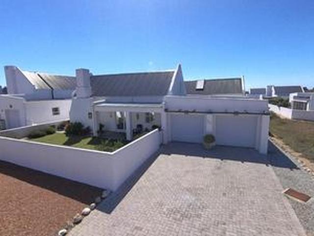 House for sale in Stompneusbaai, Saldanha Bay Local Municipality