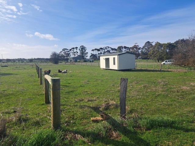 Land for sale in Woolsthorpe, Victoria