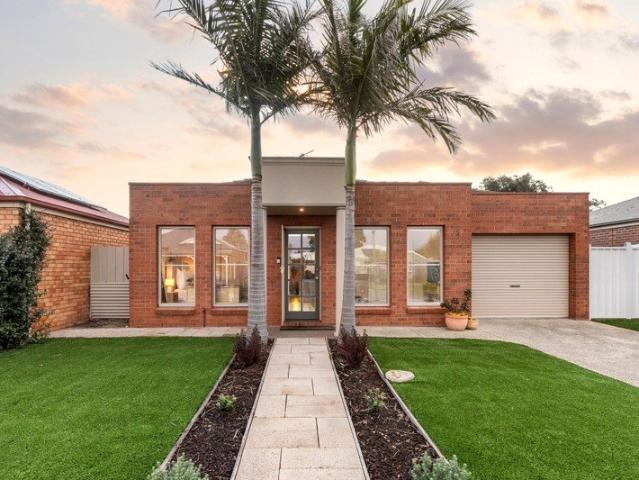 House for sale in Newcomb, Geelong