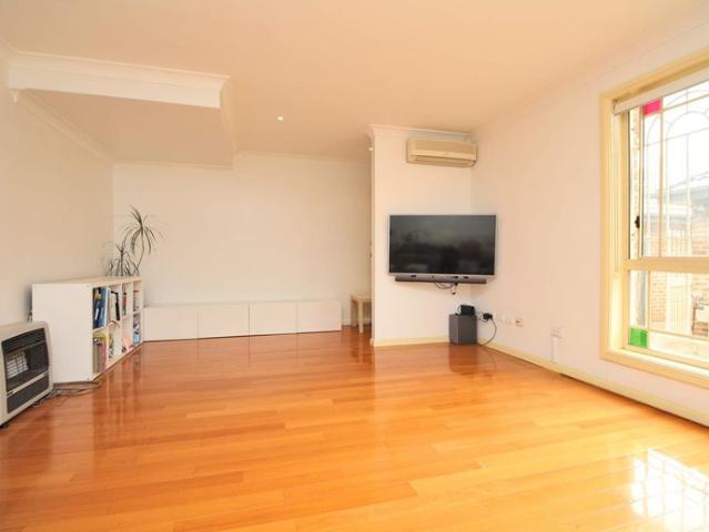 Townhouse for rent in North Parramatta, Sydney