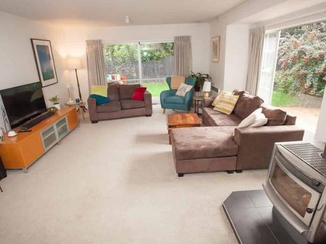 House for rent in Chatswood, Kaipātiki