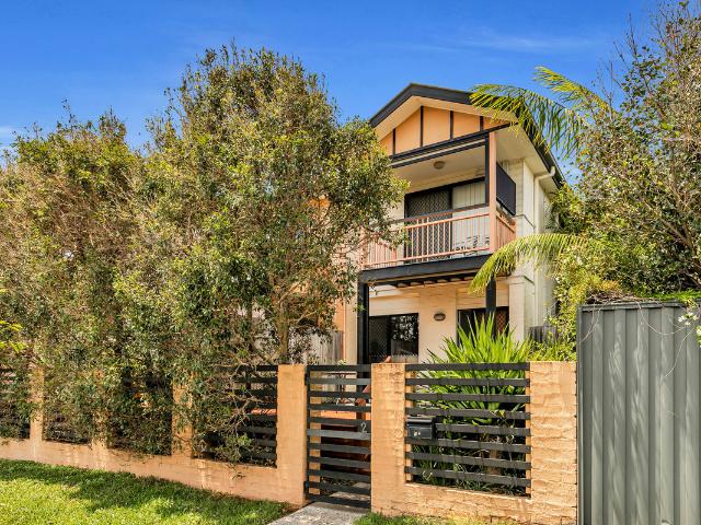 Townhouse for sale in Toombul, Queensland