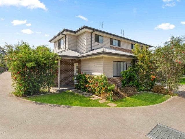 Villa for sale in South Nowra, New South Wales