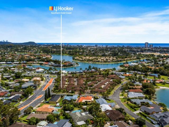 Villa for sale in Fernbrook, Queensland