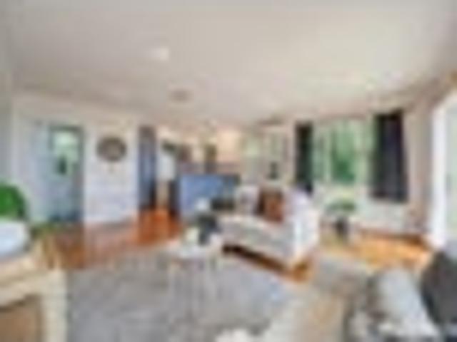 House for sale in Days Bay, Wellington