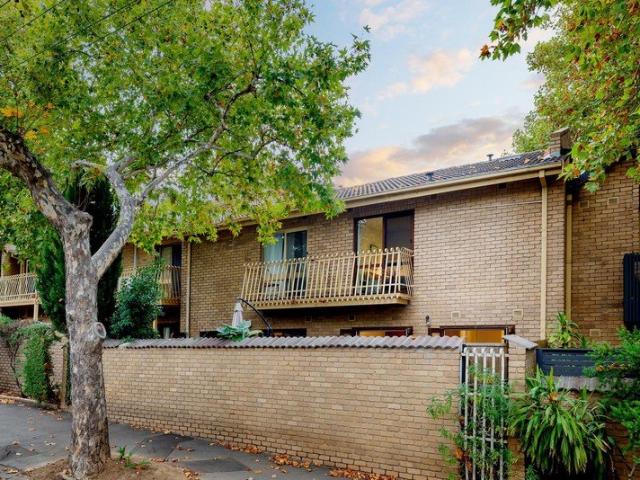 Townhouse for sale in Camerons Creek, Victoria