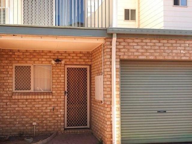 Townhouse for sale in Mount Isa, Queensland