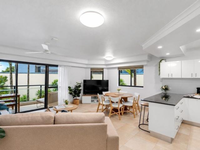 Apartment for sale in Cairns North, Cairns