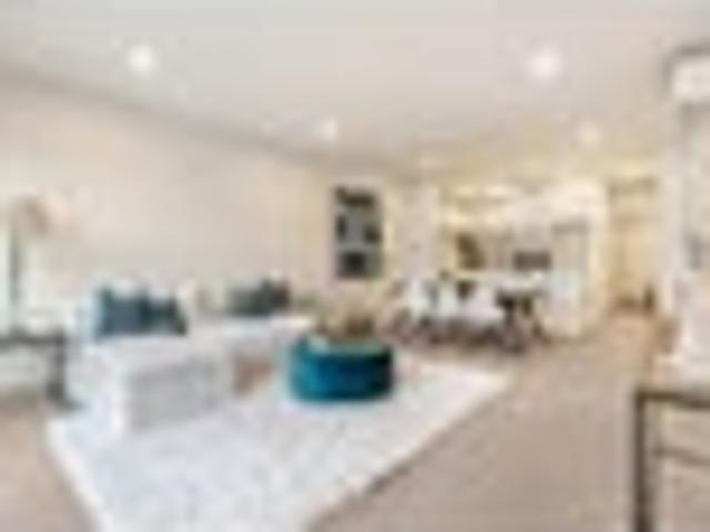 Apartment for sale in Whangaparaoa
