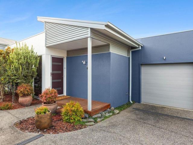 Apartment for sale in Torquay, Victoria