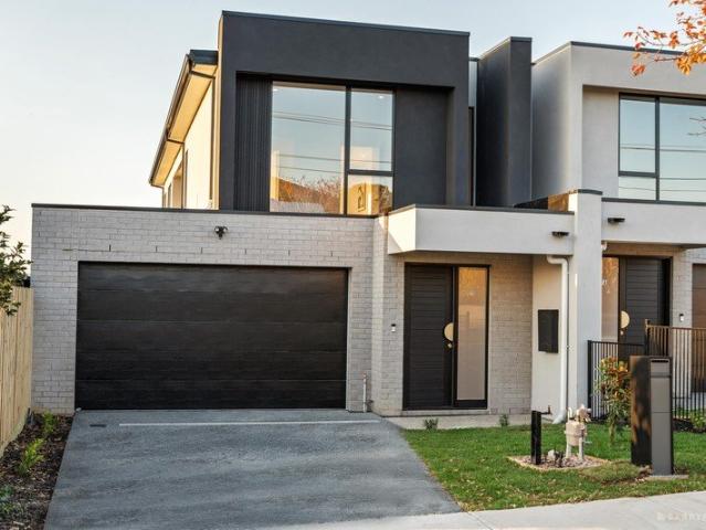 Townhouse for sale in Camerons Creek, Victoria