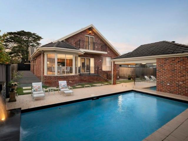 House for sale in Glen Iris