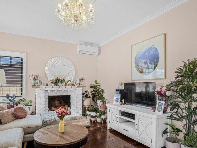 House for sale in Cloverdale, Western Australia