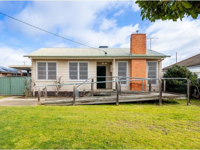 House for sale in Wodonga, Victoria