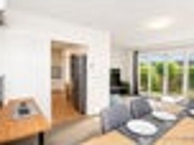 Apartment for sale in Chaslands, Canterbury