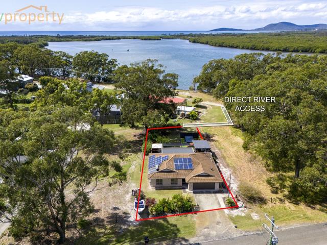 House for sale in Fishermans Reach