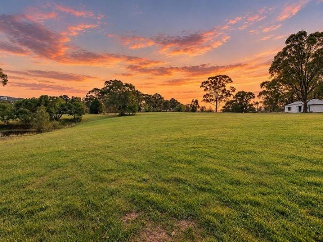 Cottage for sale in Grose Vale, Sydney