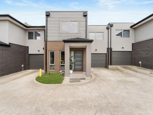 Townhouse for sale in Camerons Creek, Victoria