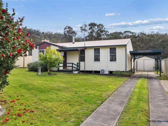 House for sale in Eildon, Victoria