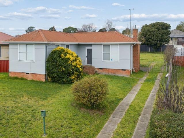 House for sale in Brisbane Grove, New South Wales