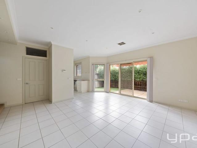 Townhouse for rent in Camerons Creek, Victoria